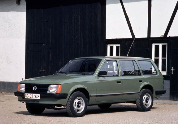 Images of Opel Kadett Caravan Pirsch (D) 1982–84