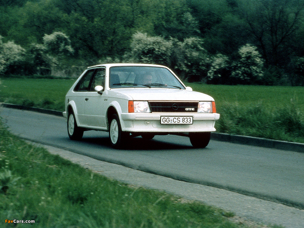 Images of Opel Kadett GT/E 3-door (D) 1983–84 (1024 x 768)