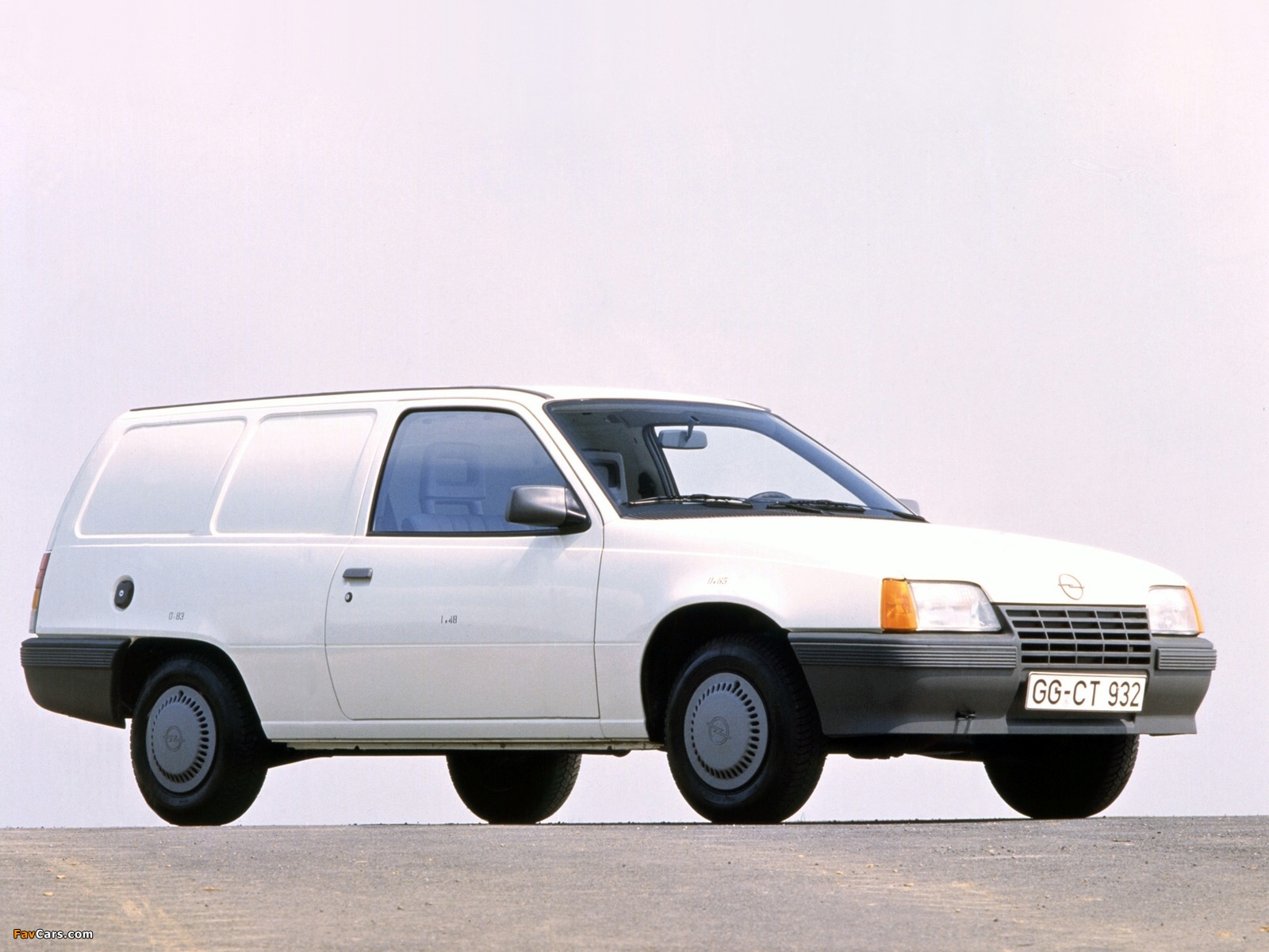 Images of Opel Kadett Lieferwagen (E) 1984–89 (1600 x 1200)