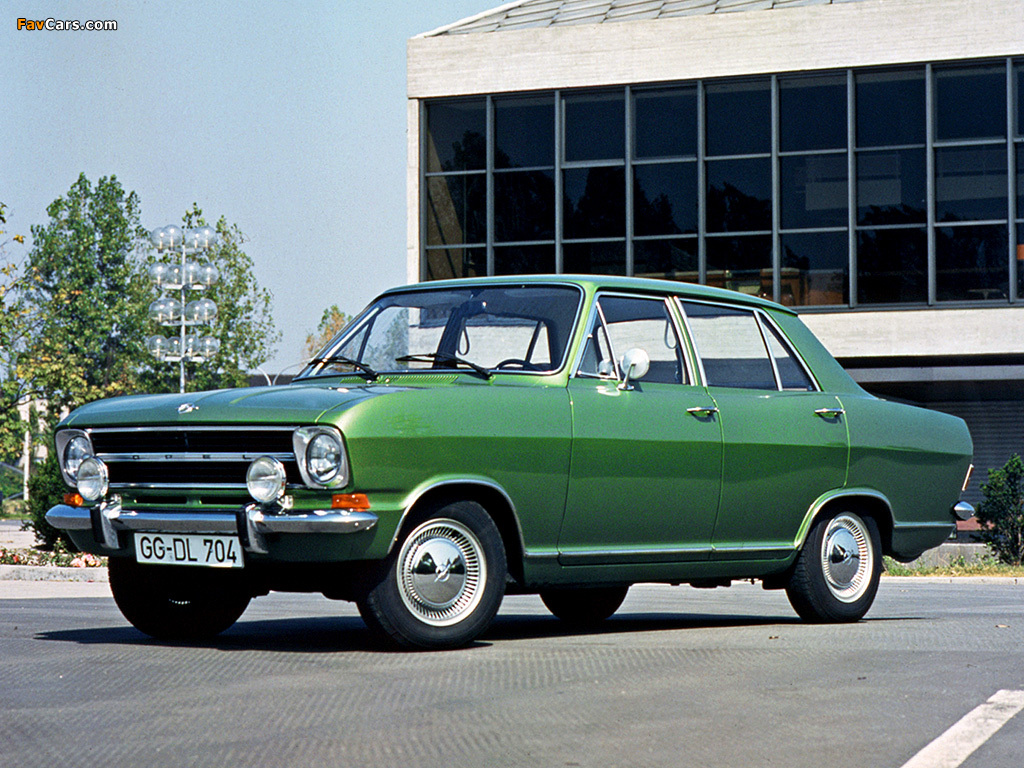 Opel Kadett 4-door Sedan (B) 1965–73 photos (1024 x 768)