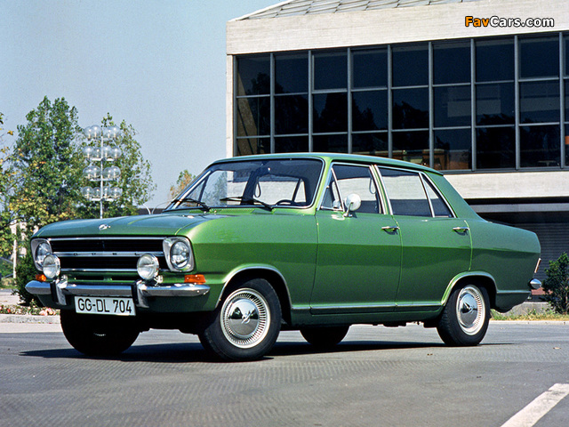 Opel Kadett 4-door Sedan (B) 1965–73 photos (640 x 480)