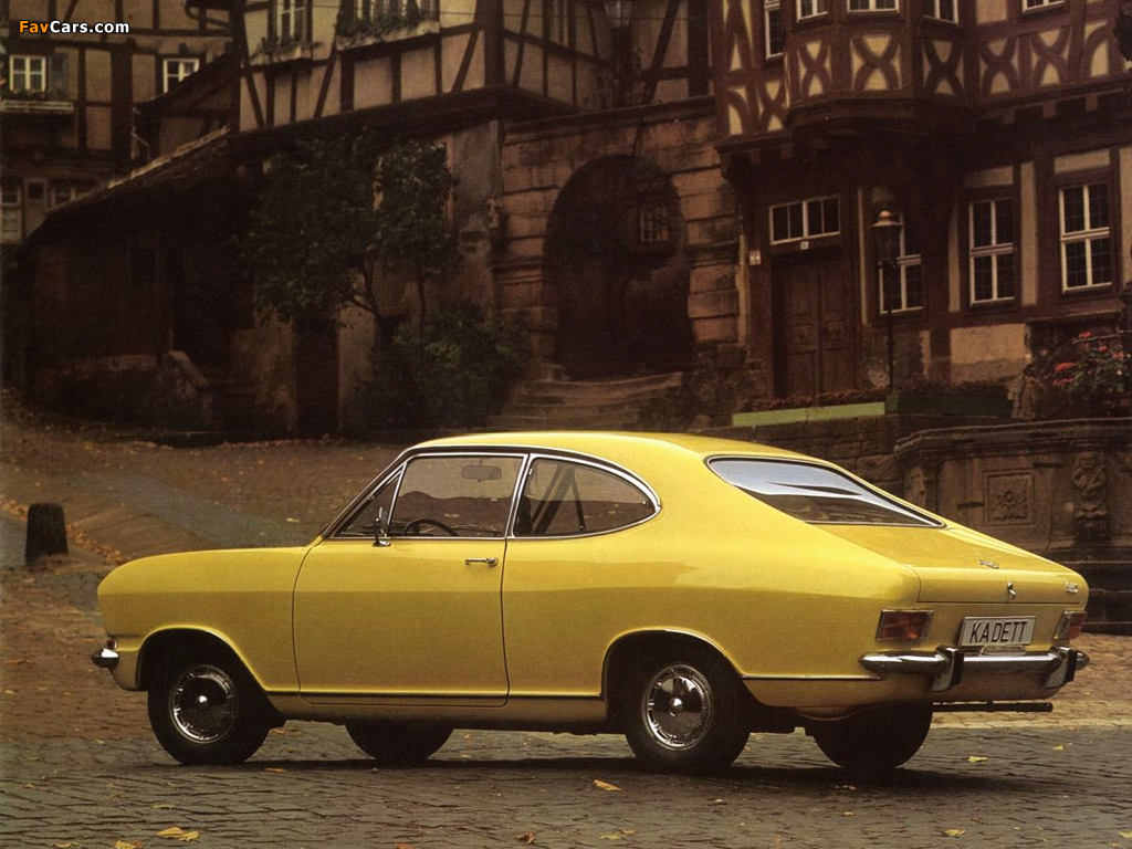 Opel Kadett LS Coupe (B) 1967–73 photos (1024 x 768)