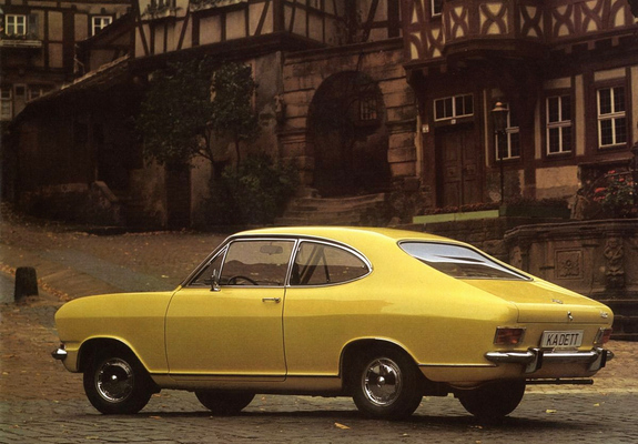 Opel Kadett LS Coupe (B) 1967–73 photos
