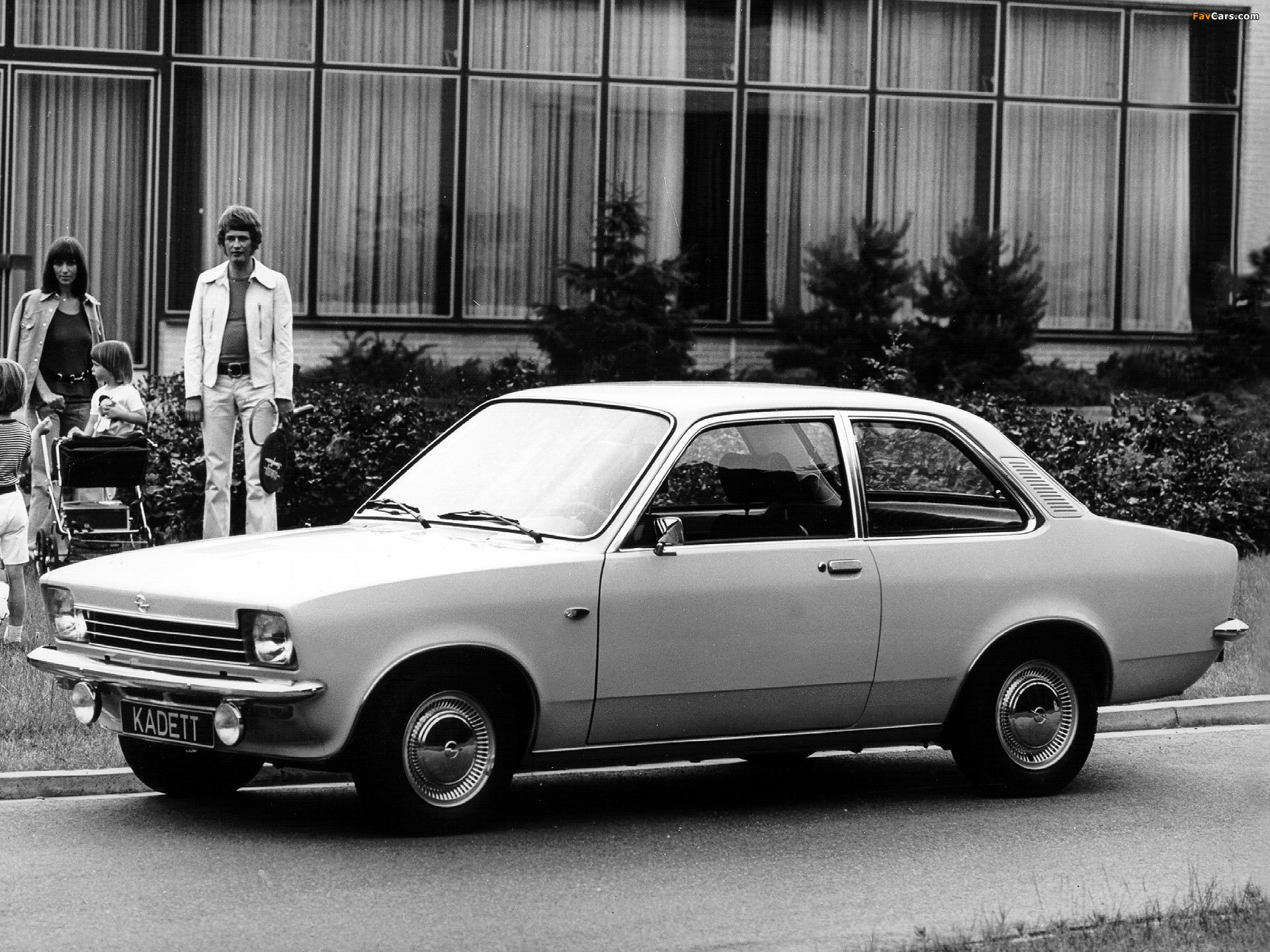 Opel Kadett 2-door Sedan (C) 1973–77 images (1920 x 1440)