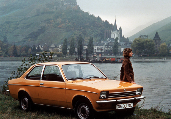 Opel Kadett 2-door Sedan (C) 1973–77 photos