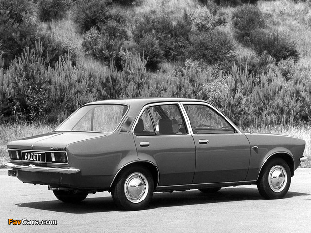 Opel Kadett 4-door Sedan (C) 1973–77 pictures (640 x 480)