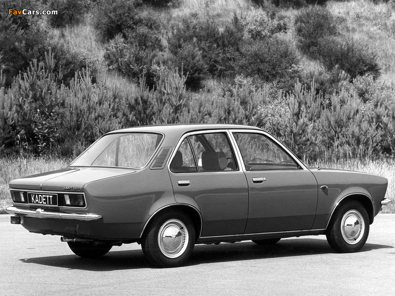 Opel Kadett 4-door Sedan (C) 1973–77 pictures (800 x 600)