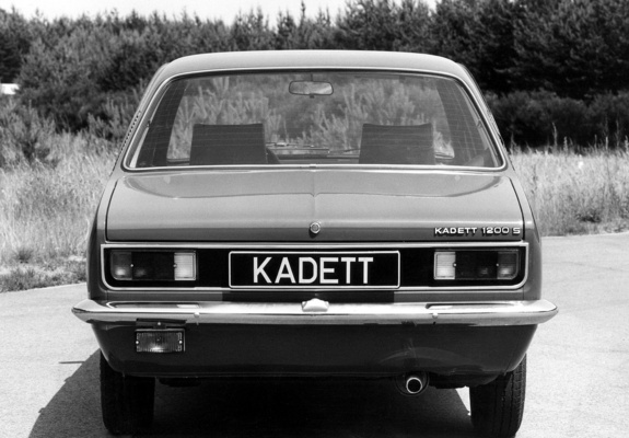 Opel Kadett 4-door Sedan (C) 1973–77 wallpapers