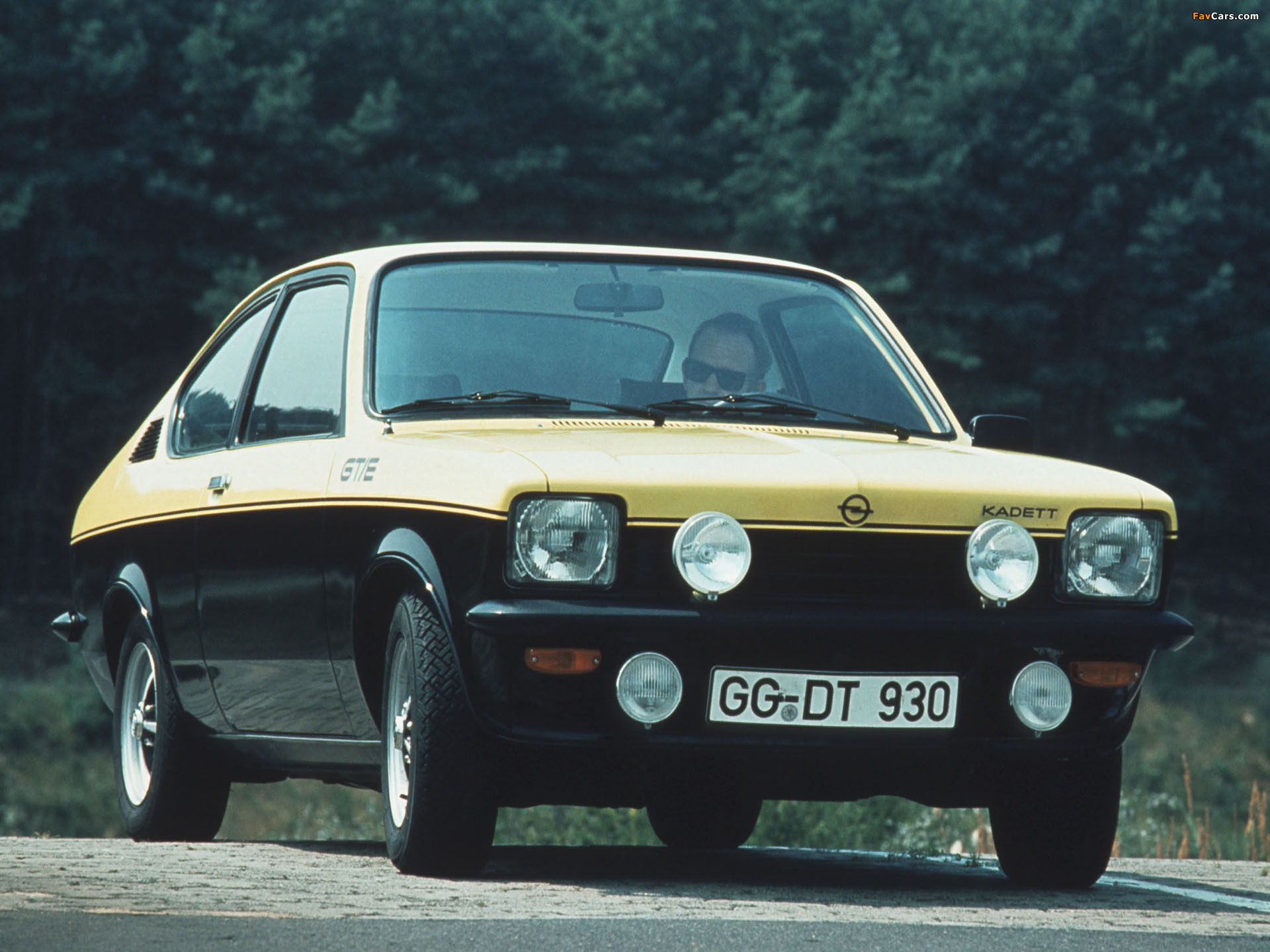 Opel Kadett GT/E (C) 1975–77 photos (1920 x 1440)