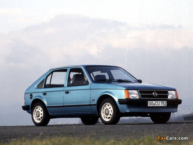 Opel Kadett 5-door (D) 1979–84 photos (640 x 480)