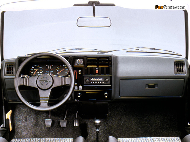 Opel Kadett SR 3-door (D) 1979–84 wallpapers (640 x 480)
