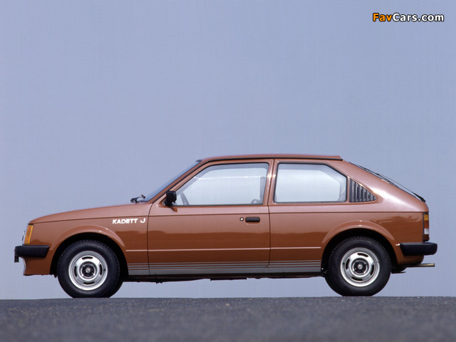 Opel Kadett Junior 3-door (D) 1981–84 pictures (640 x 480)