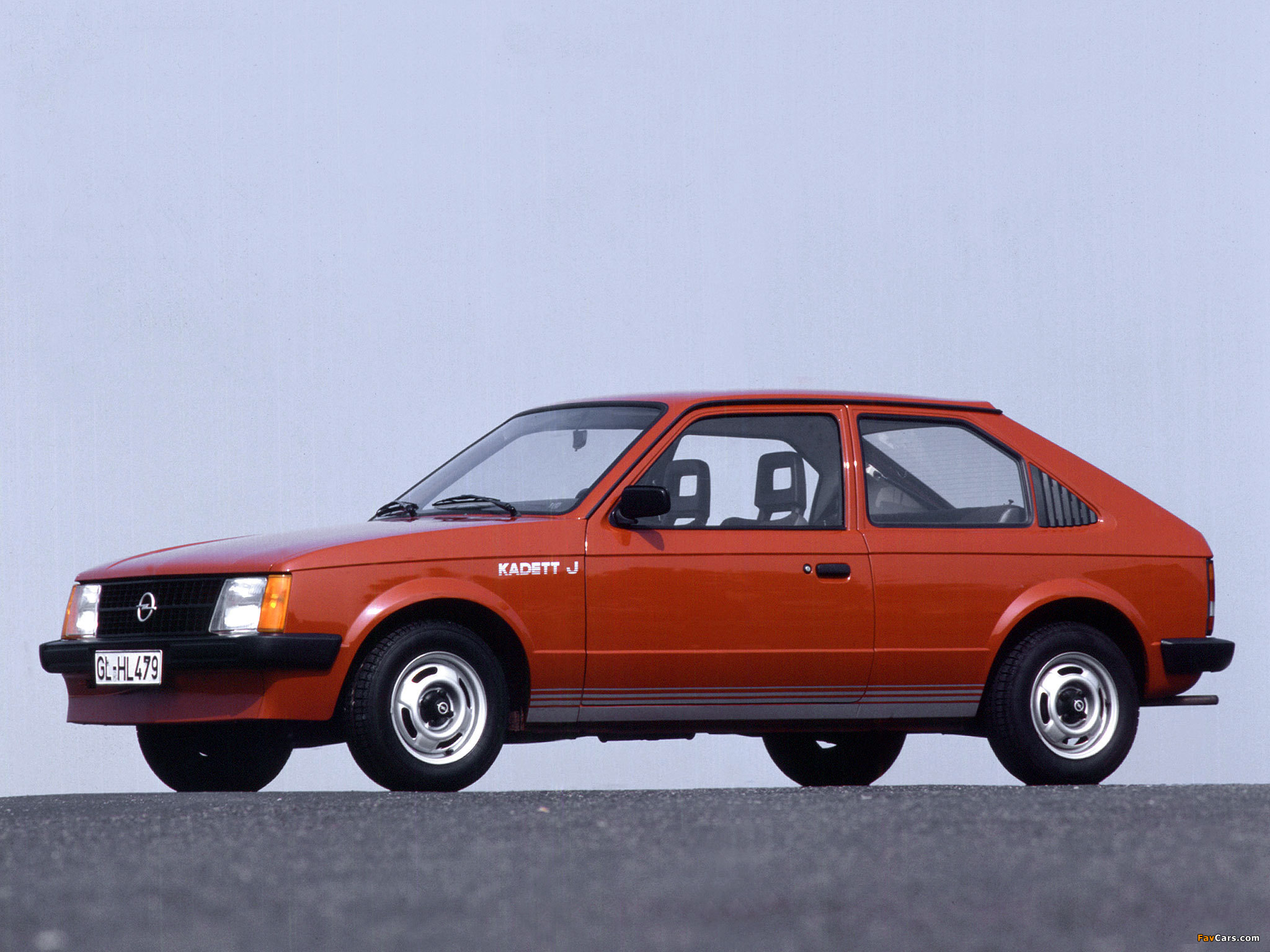 Opel Kadett Junior 3-door (D) 1981–84 pictures (2048 x 1536)