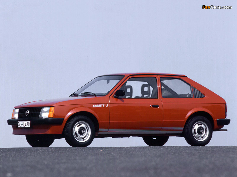 Opel Kadett Junior 3-door (D) 1981–84 pictures (800 x 600)