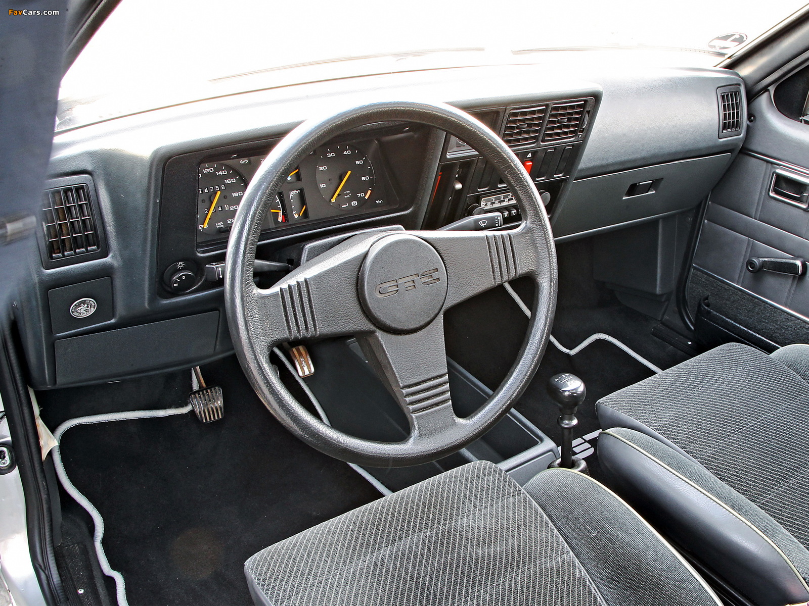 Opel Kadett GT/E 5-door (D) 1983–84 images (1600 x 1200)