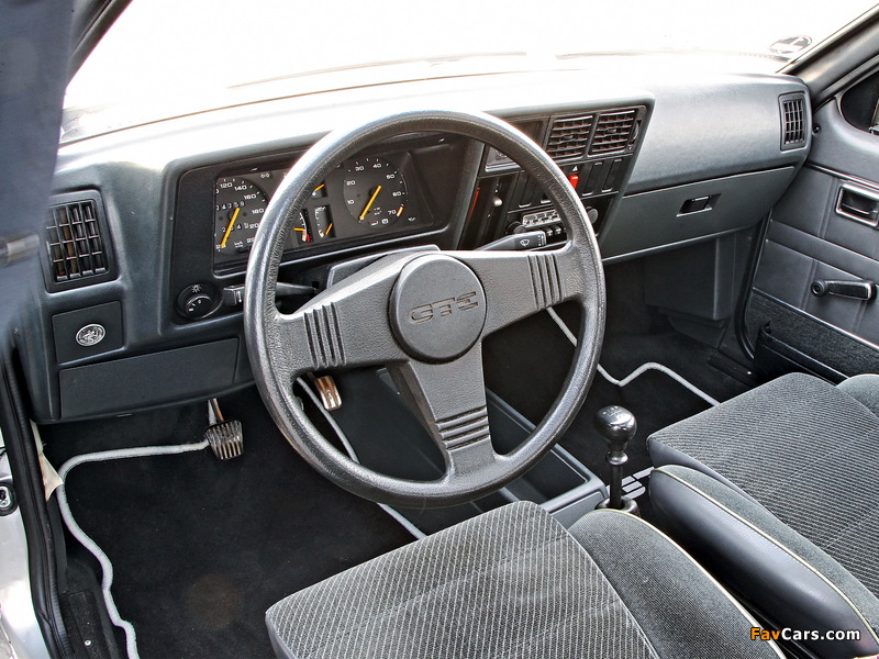 Opel Kadett GT/E 5-door (D) 1983–84 images (800 x 600)