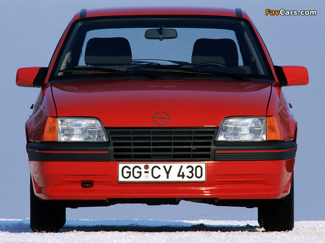 Opel Kadett GT 3-door (E) 1984–89 pictures (640 x 480)