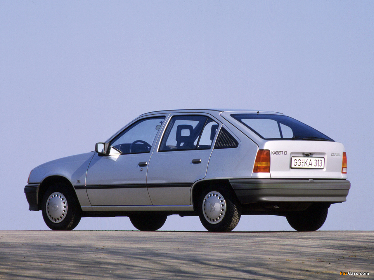 Opel Kadett 5-door (E) 1984–89 wallpapers (1280 x 960)