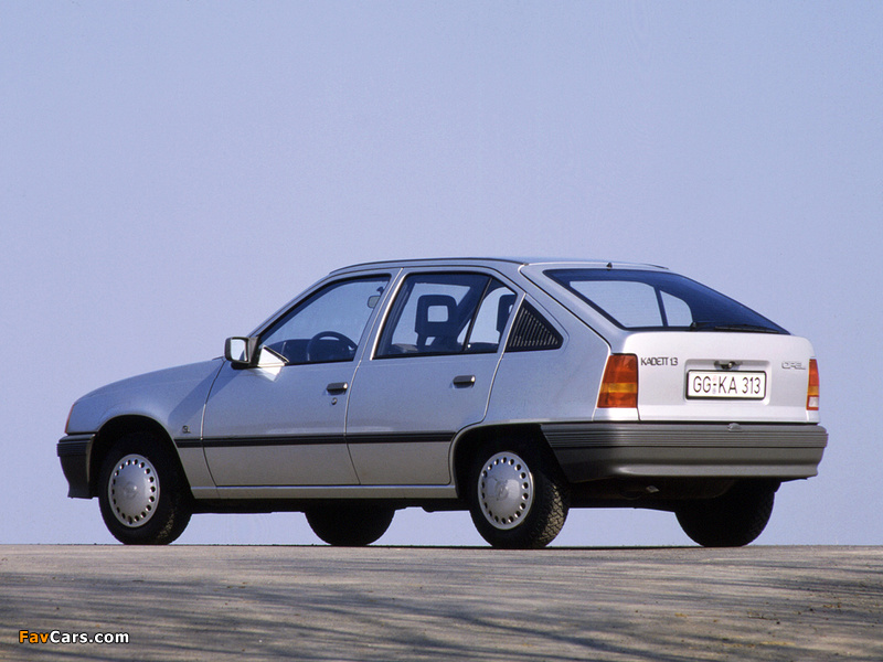 Opel Kadett 5-door (E) 1984–89 wallpapers (800 x 600)