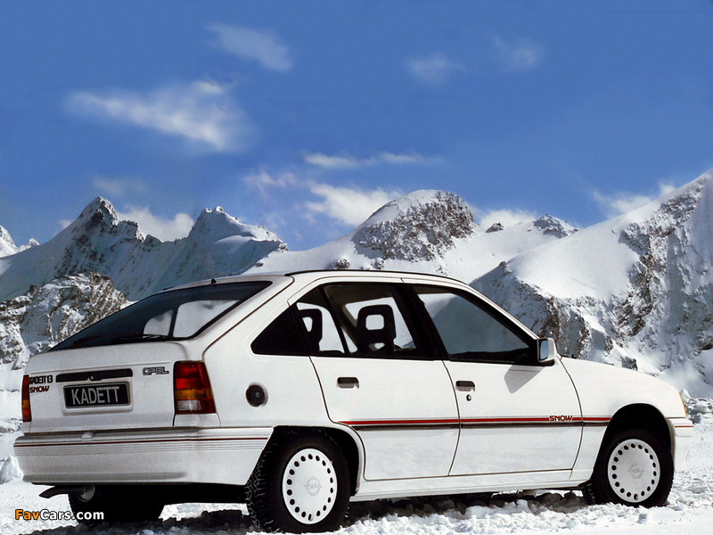 Opel Kadett Snow 5-door (E) 1988 wallpapers (800 x 600)