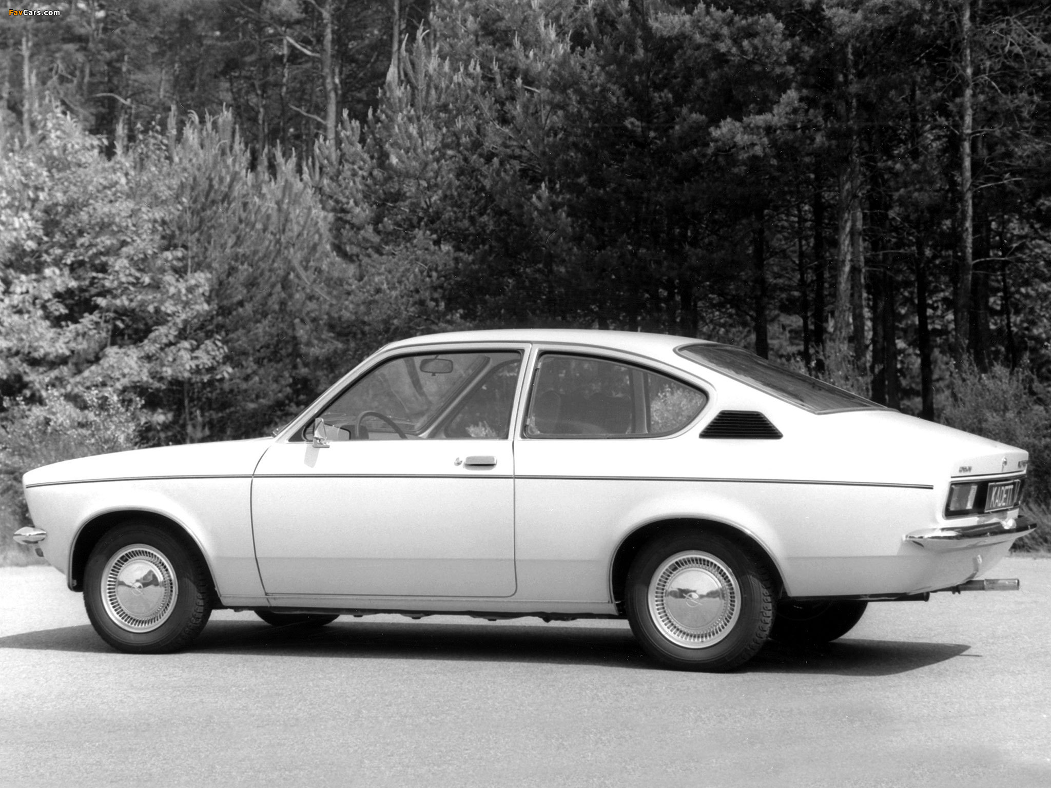 Photos of Opel Kadett Coupe (C) 1973–77 (2048 x 1536)