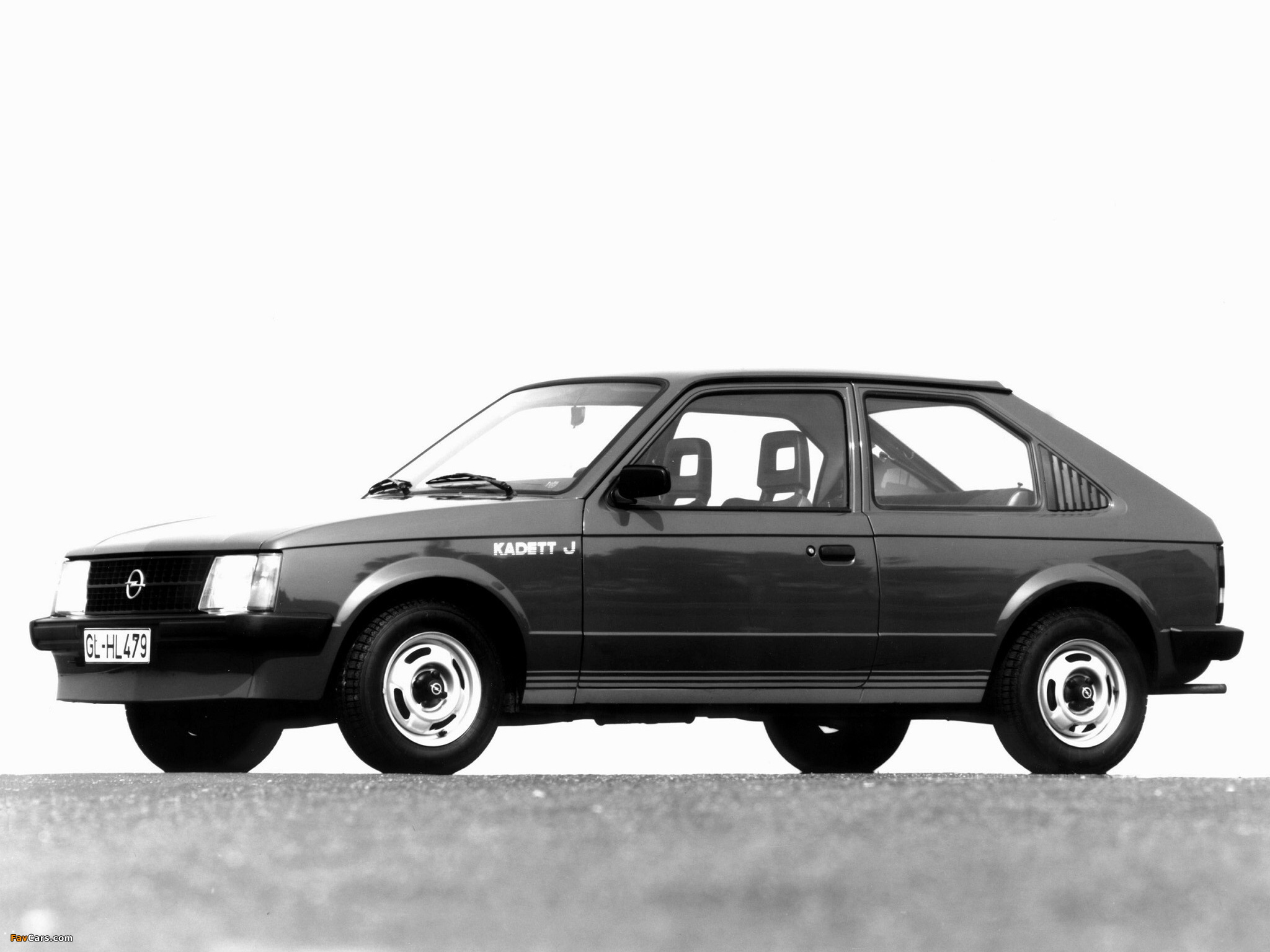 Photos of Opel Kadett 3-door (D) 1979–84 (2048 x 1536)
