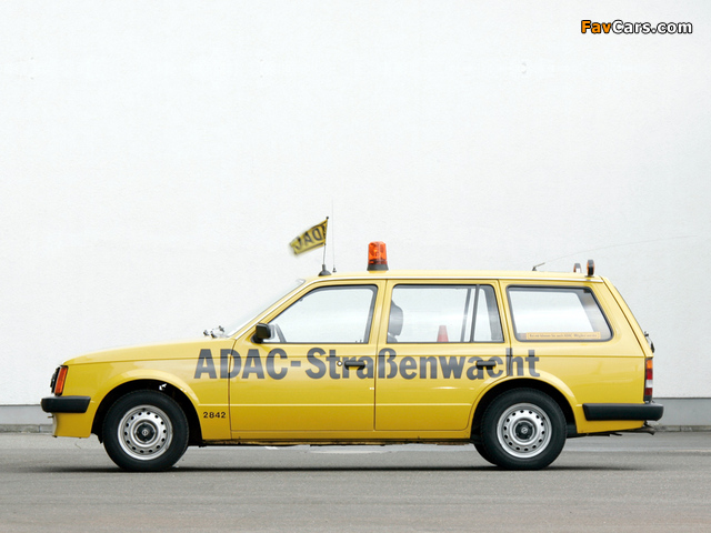 Photos of Opel Kadett Caravan 5-door (D) 1979–84 (640 x 480)