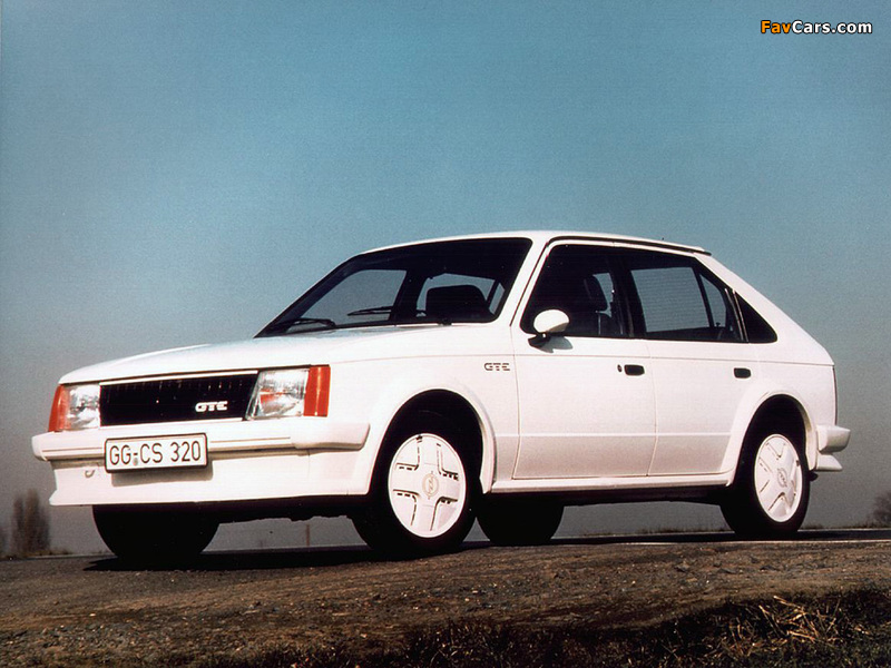 Photos of Opel Kadett GT/E 5-door (D) 1983–84 (800 x 600)