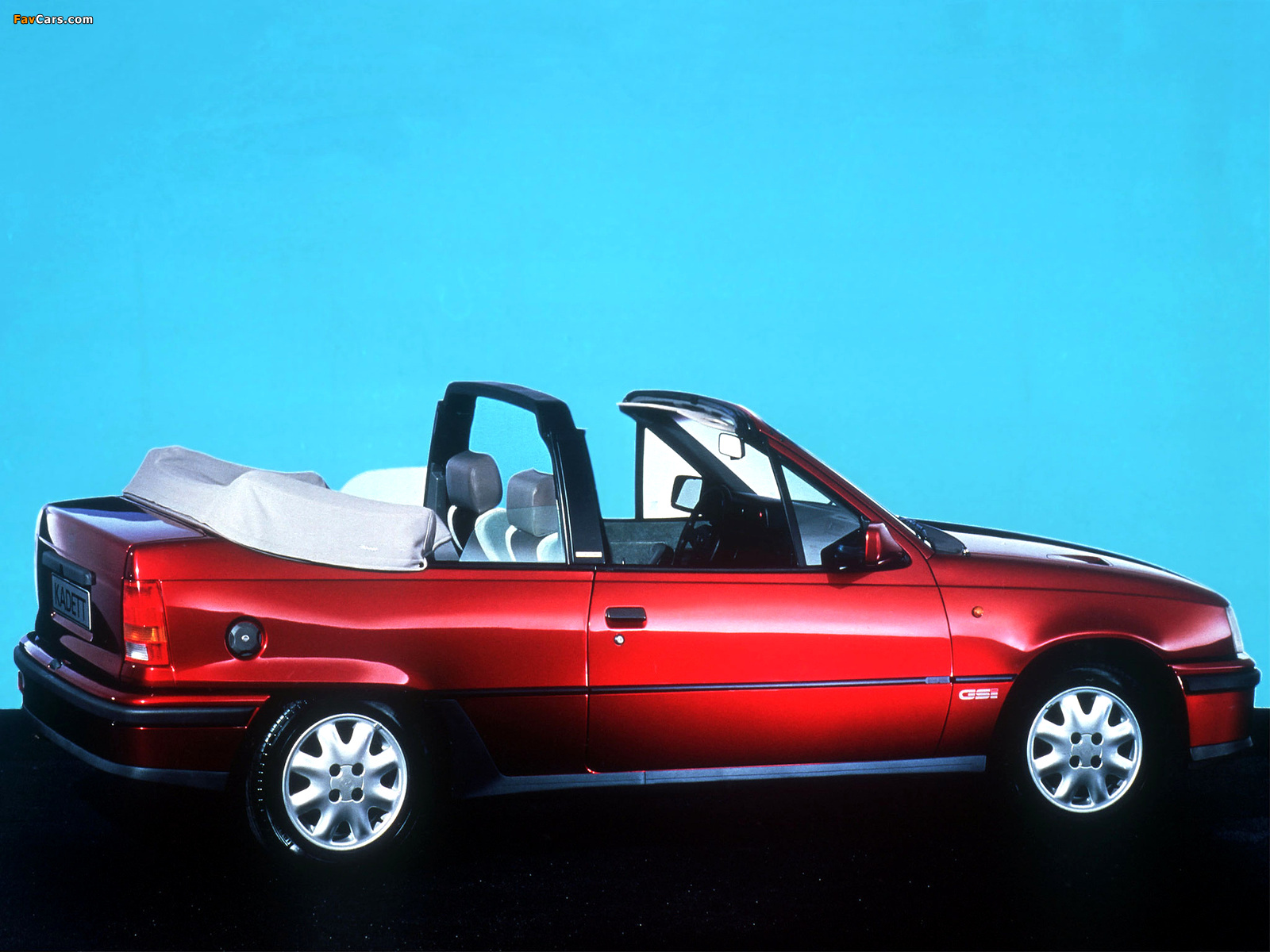 Photos of Opel Kadett GSi Cabrio (E) 1986–90 (1600 x 1200)