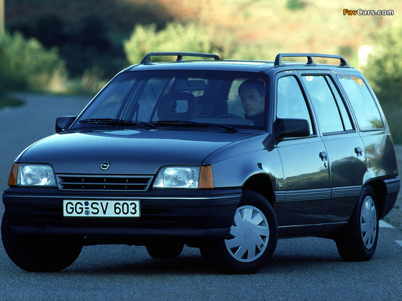 Photos of Opel Kadett Caravan (E) 1989–91 (800 x 600)