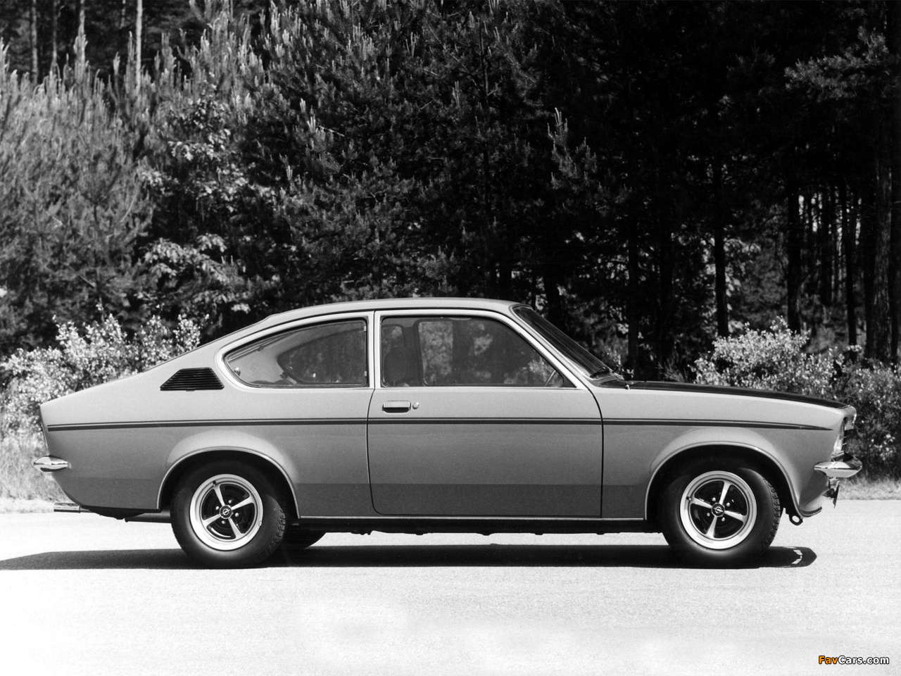Pictures of Opel Kadett SR (C) 1973–77 (1280 x 960)