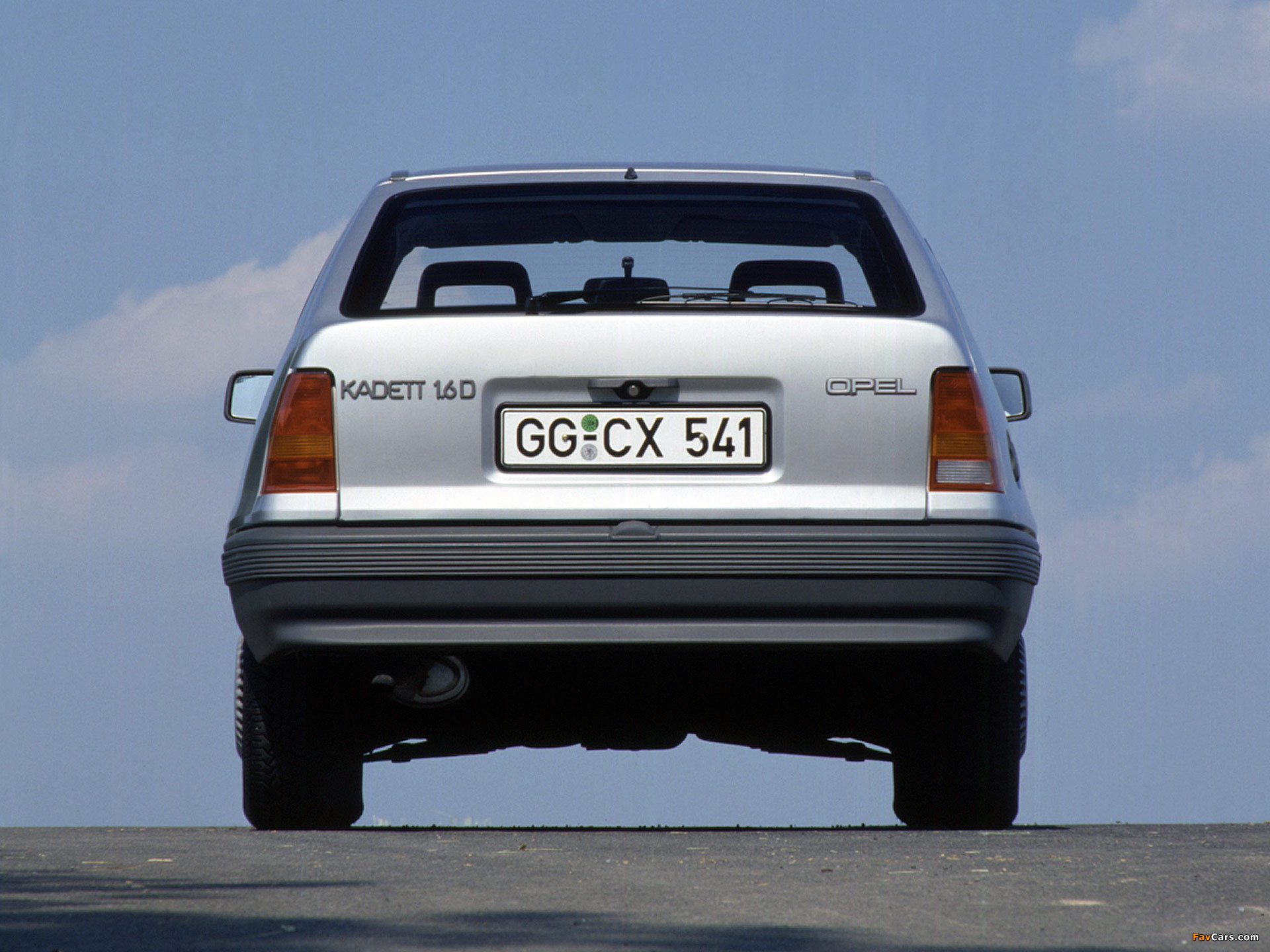 Pictures of Opel Kadett 3-door (E) 1984–89 (1920 x 1440)