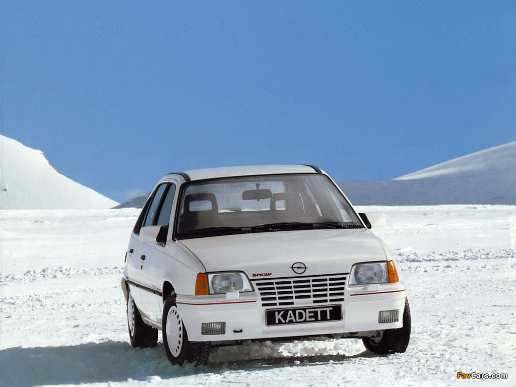 Pictures of Opel Kadett Snow 5-door (E) 1988 (1024 x 768)