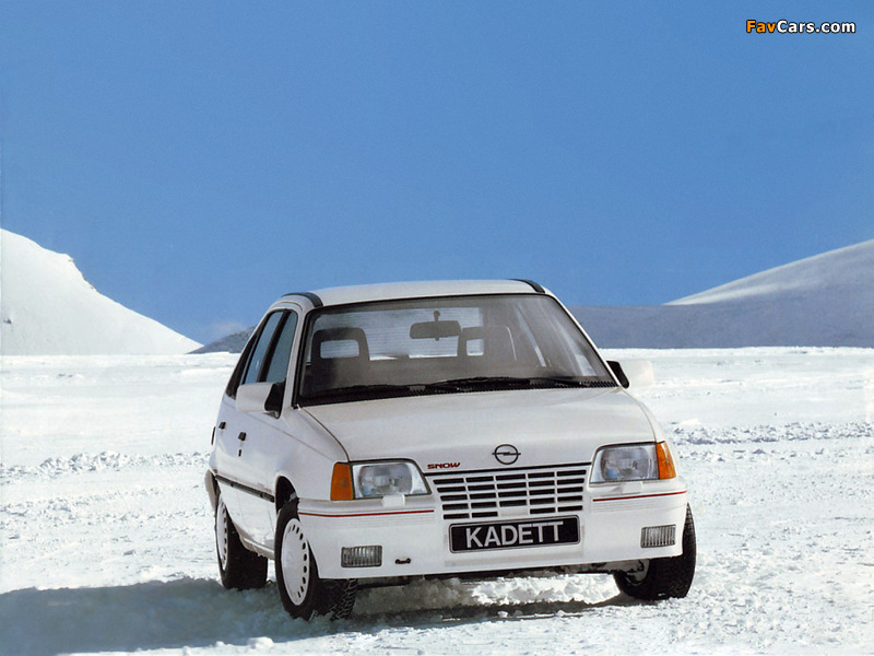 Pictures of Opel Kadett Snow 5-door (E) 1988 (800 x 600)