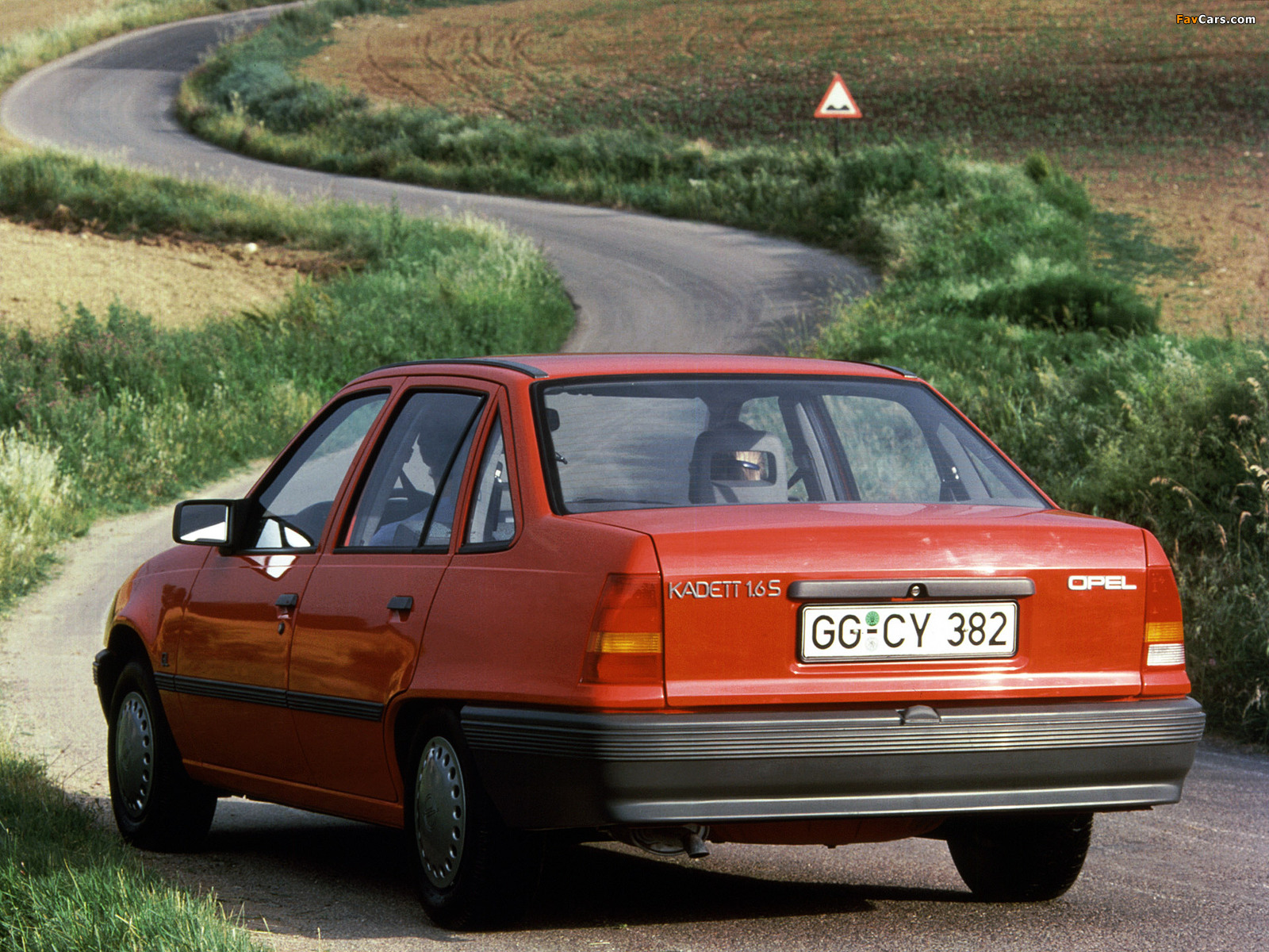 Opel Kadett Sedan (E) 1984–89 wallpapers (1600 x 1200)