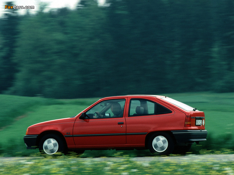 Opel Kadett 3-door (E) 1984–89 wallpapers (800 x 600)