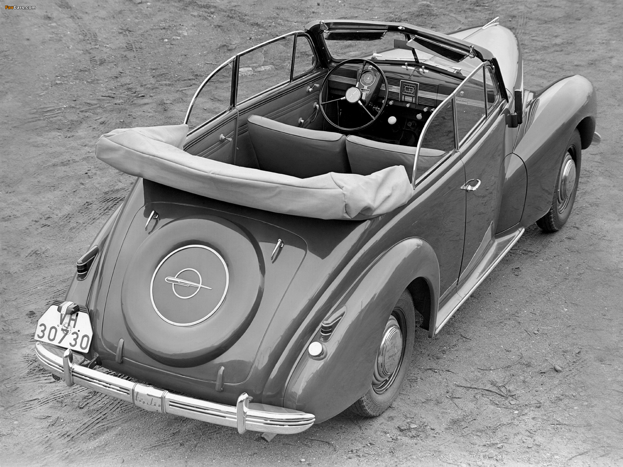 Images of Opel Kapitän Cabriolet 1939–40 (2048 x 1536)