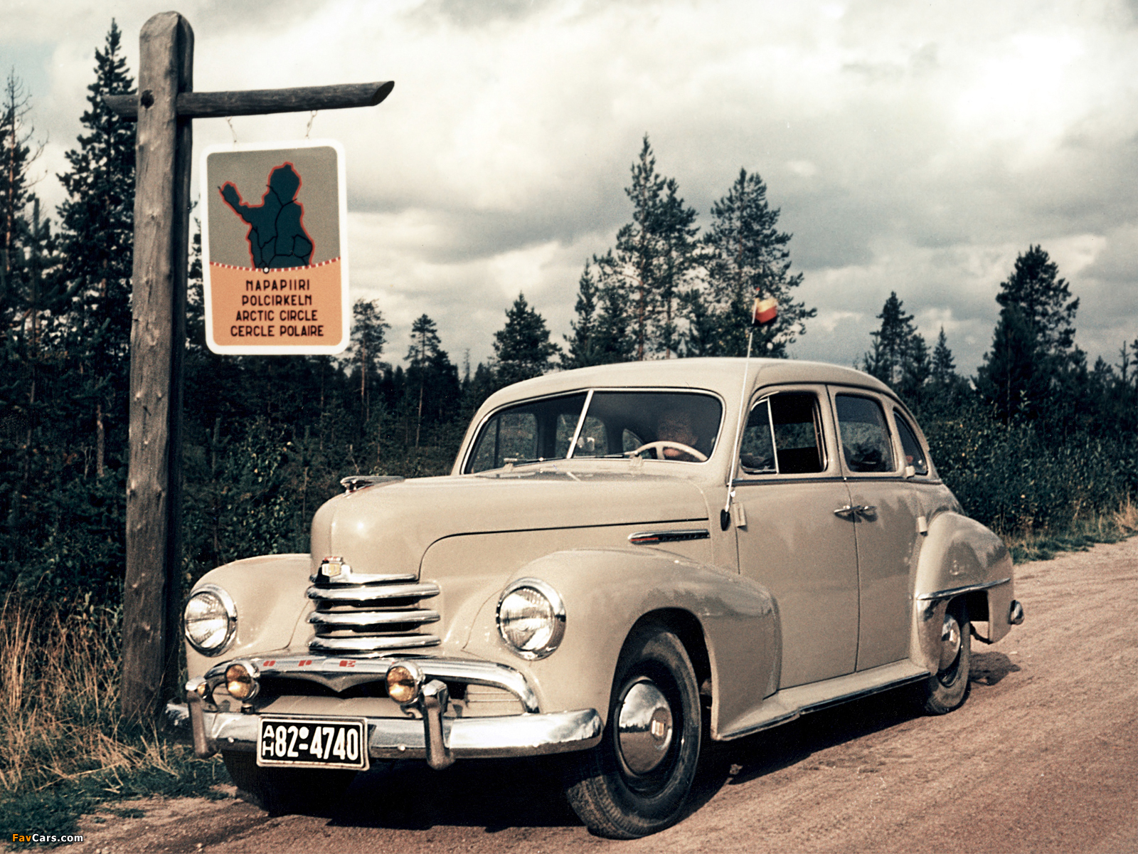 Photos of Opel Kapitän 1951–53 (1600 x 1200)