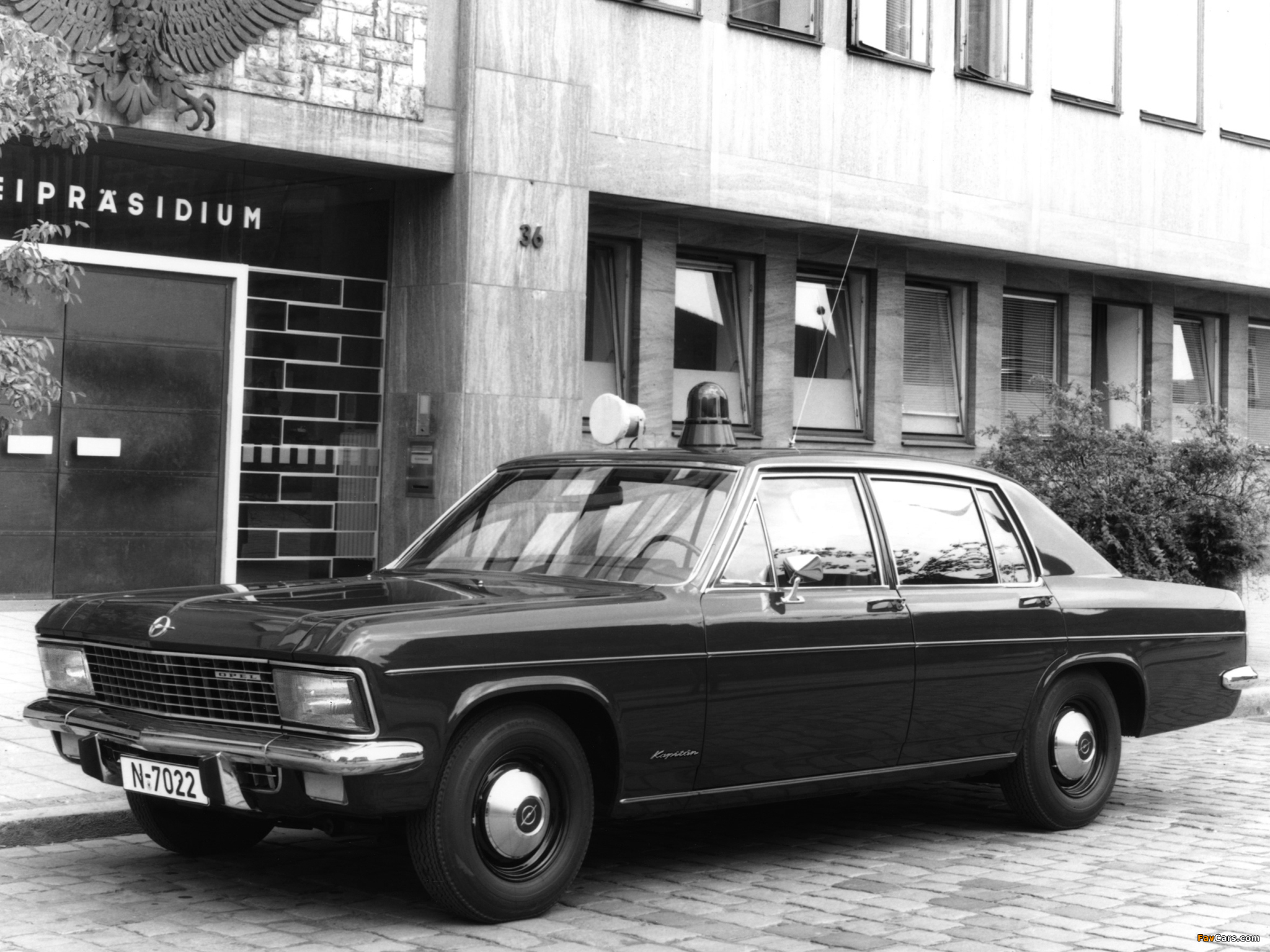 Pictures of Opel Kapitän Polizei (B) 1969–70 (2048 x 1536)