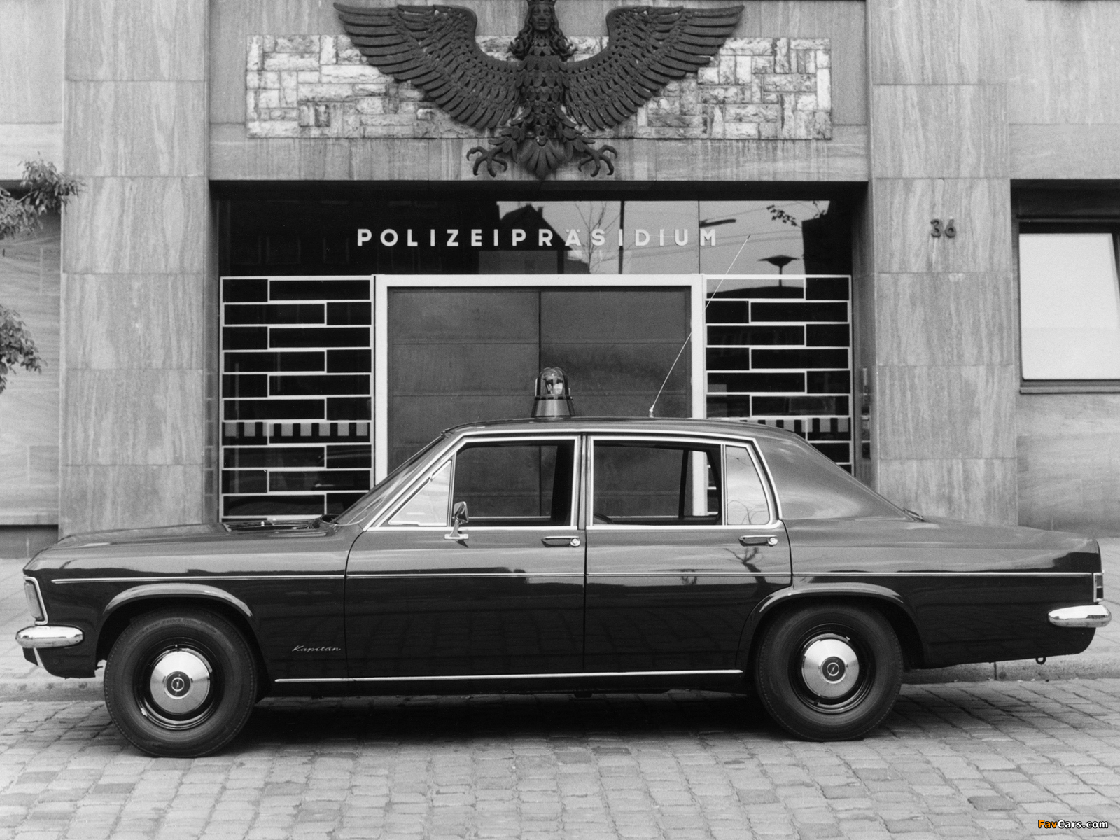 Opel Kapitän Polizei (B) 1969–70 wallpapers (1600 x 1200)