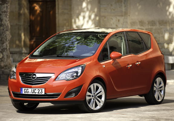 Opel Meriva (B) 2010–13 photos