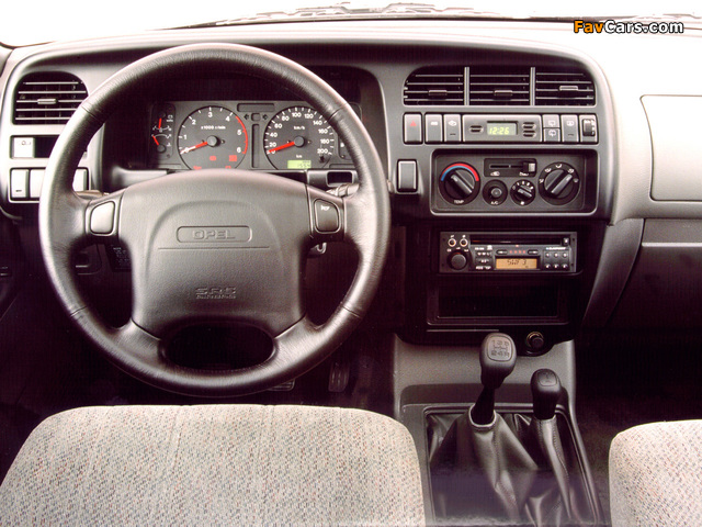 Opel Monterey RS 1998–99 pictures (640 x 480)