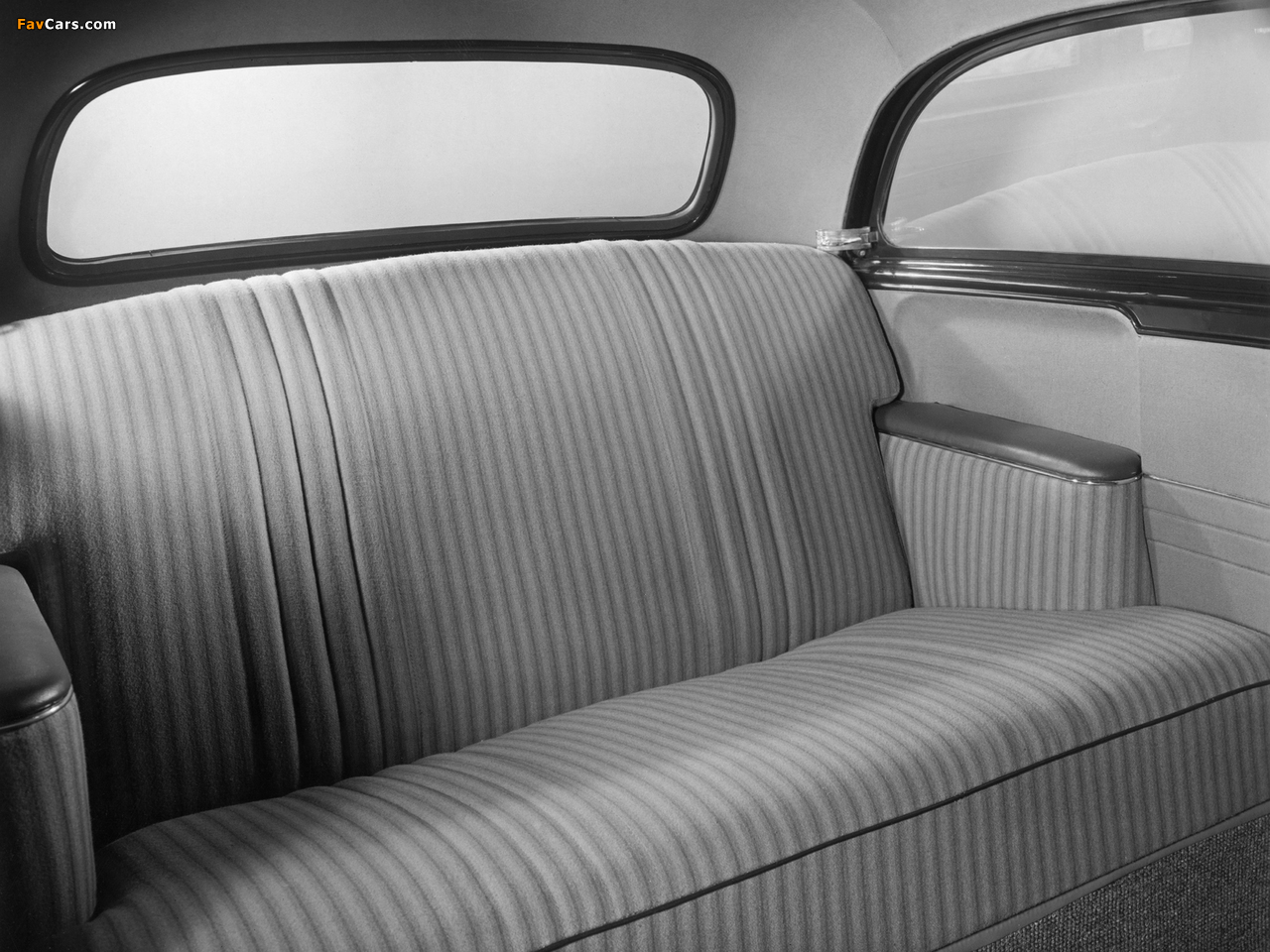 Photos of Opel Olympia 2-door Limousine 1950–53 (1280 x 960)