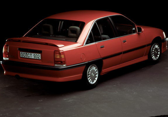 Opel Omega 3000 (A) 1987–94 photos
