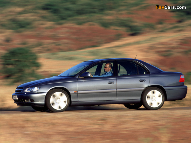 Opel Omega (B) 1999–2003 photos (640 x 480)