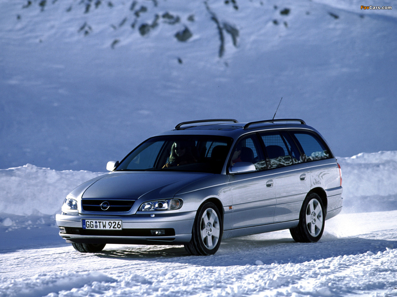 Opel Omega Caravan (B) 1999–2003 photos (1280 x 960)