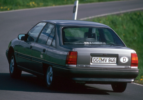 Photos of Opel Omega (A) 1986–90