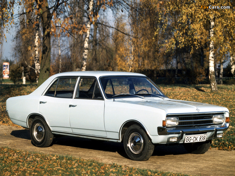 Images of Opel Rekord Sedan (C) 1965–71 (800 x 600)