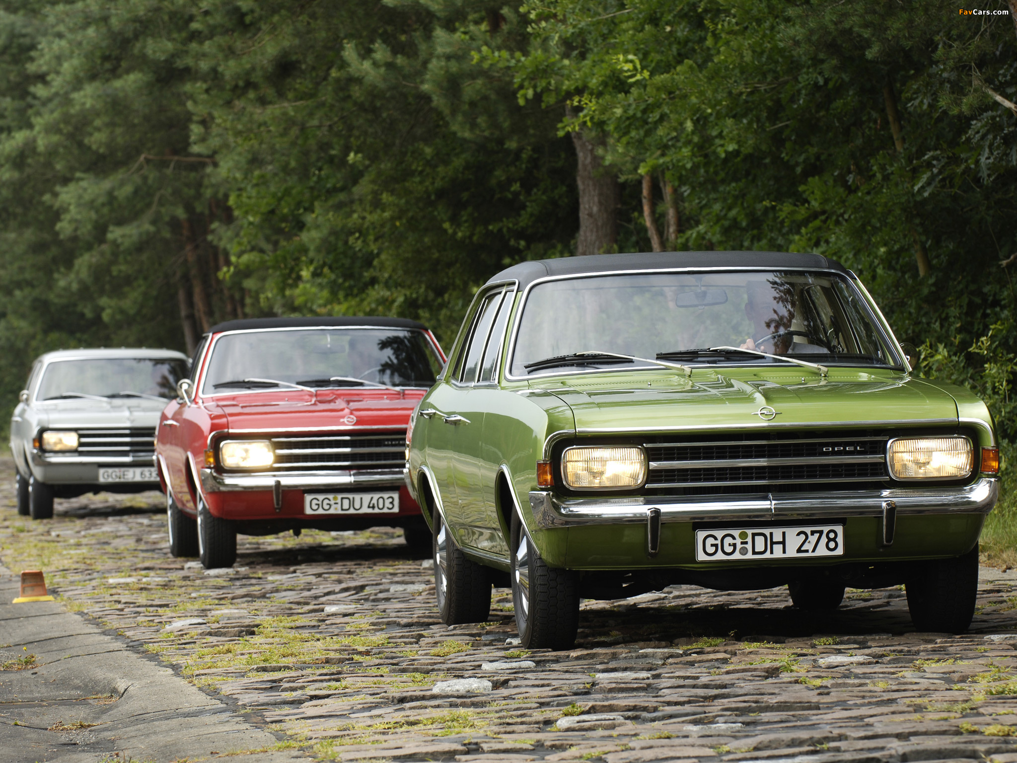 Opel Rekord Sedan (C) 1965–71 photos (2048 x 1536)