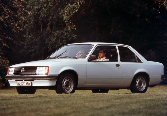 Opel Rekord Coupe (E1) 1977–82 photos